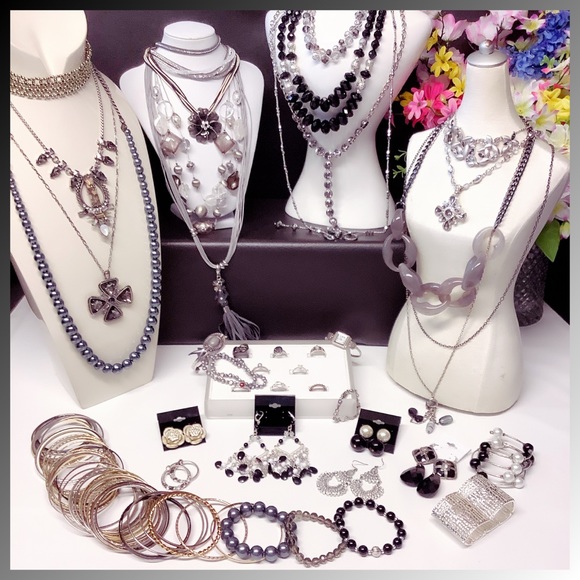 ON HOLD Loft Robert Rose Wang 1946 Fossil Lc Stella Dot NY - Picture 1 of 16